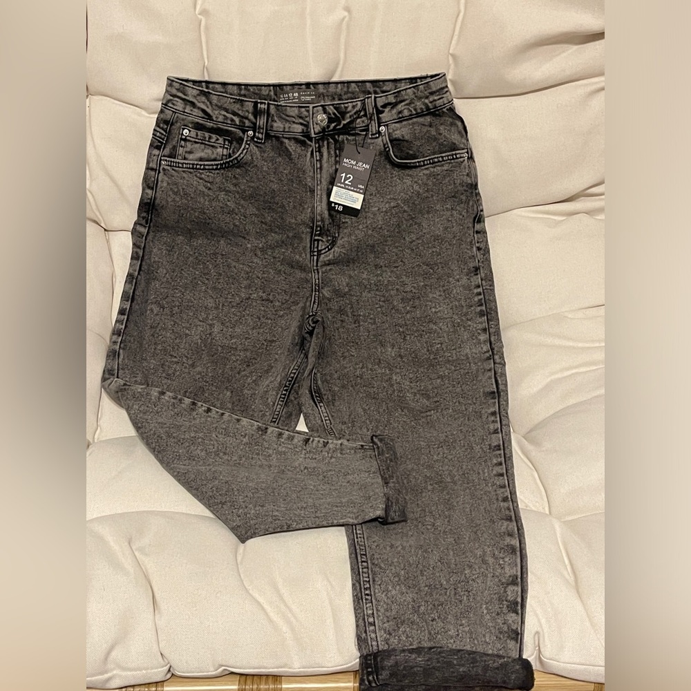 NWT Mom Jeans